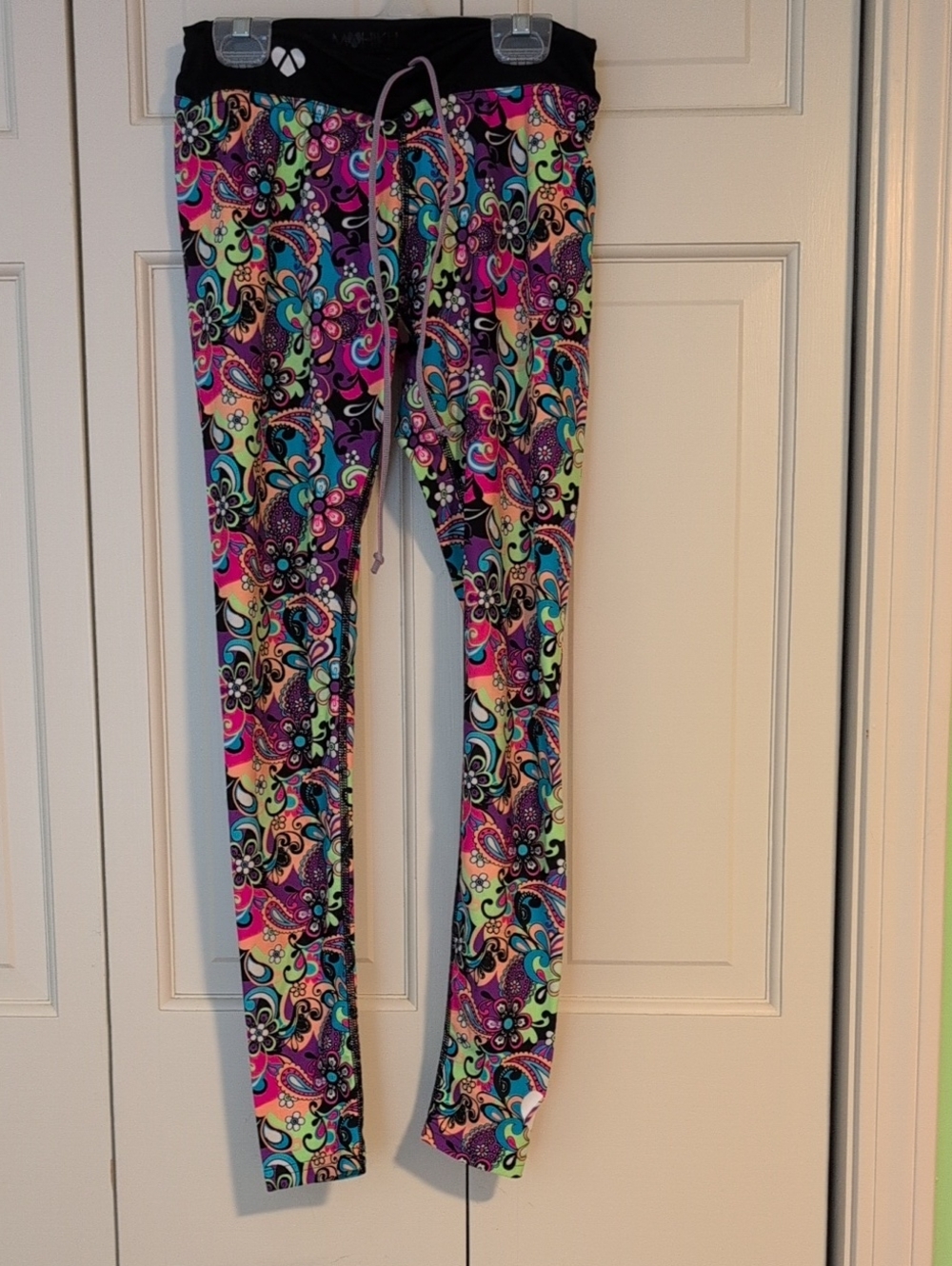 Women's Mahiku Multicolor Paisley Active Leggings with Drawstring Waist. Size M.
